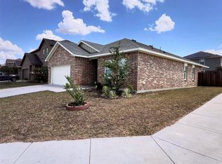 8400 Hawkview Dr, Fort Worth, TX 76179