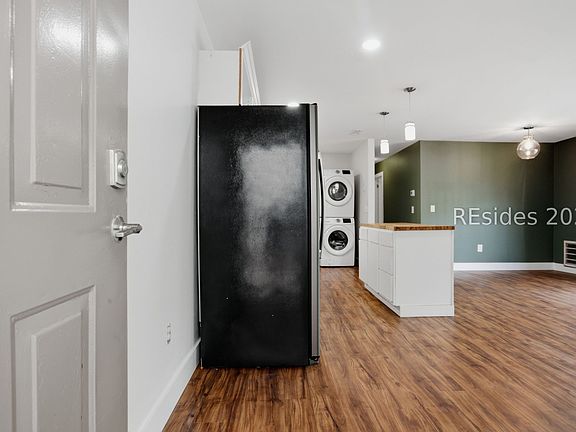 5th image of 53 Delander Ct APT 24