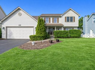 3730 Baybrook Dr, Aurora, IL 60504