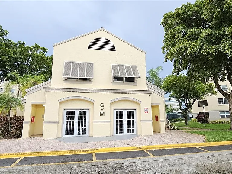 8205 Lake Dr #101 — Photo 13
