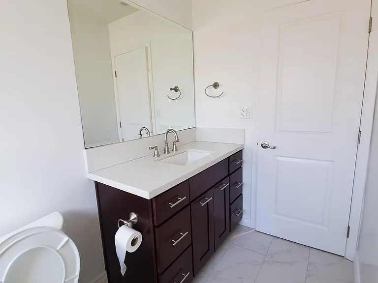 4180 La Salle Ave #2 — Photo 5