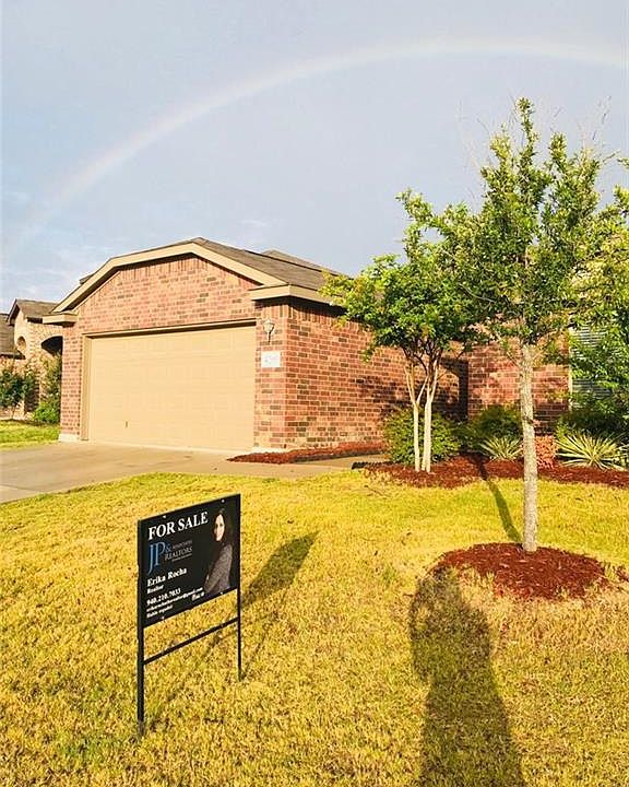 2nd image of 4205 Mantis St
