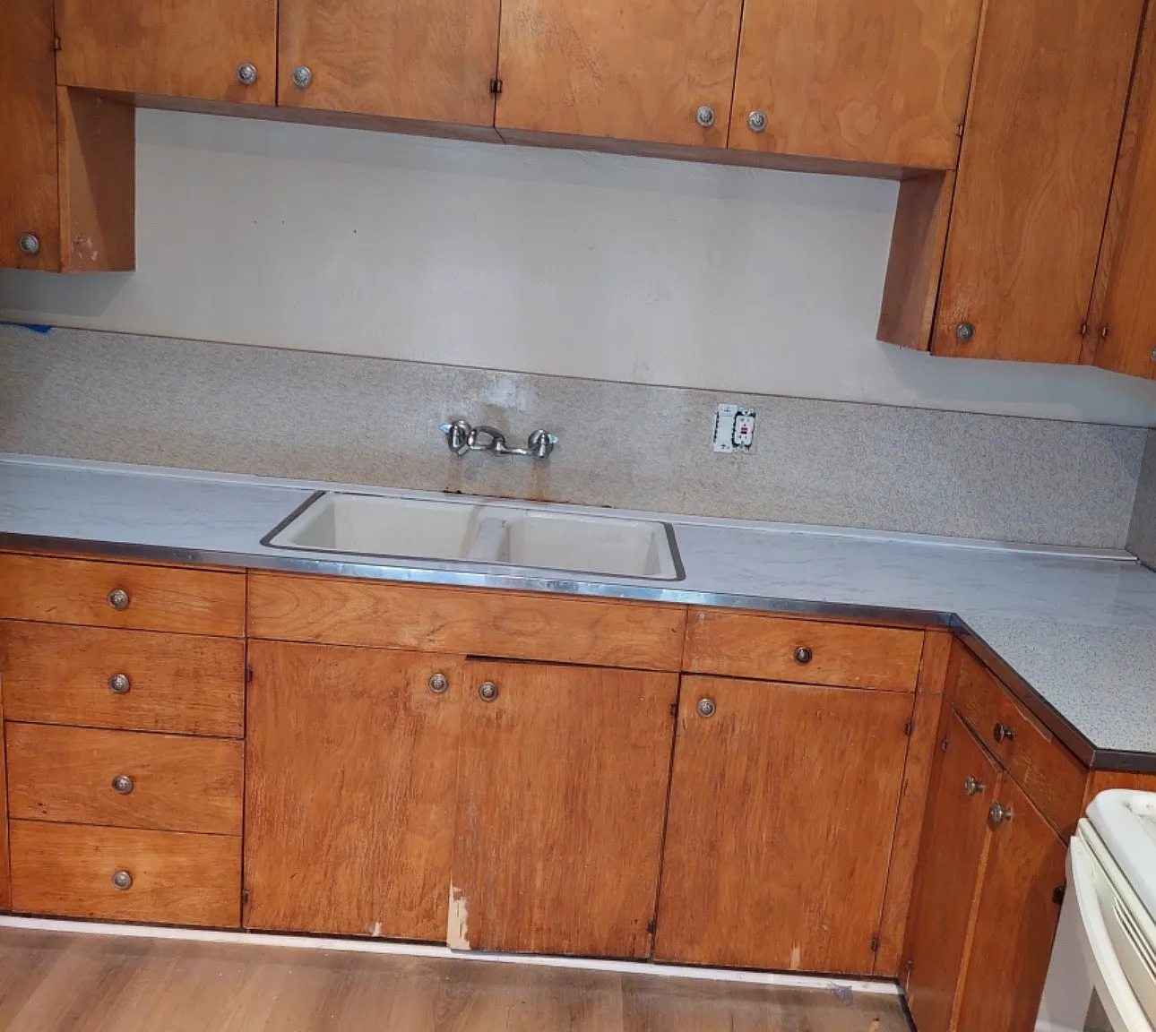2 bed, $2,400 — Photo 3