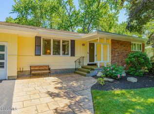 18 Patroon Pl, Loudonville, NY 12211