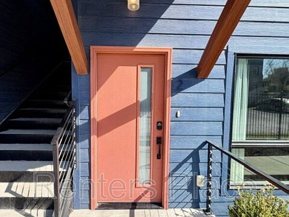 2nd image of 624 S Quincy Ave #2