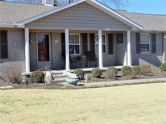4th image of 1 Parkview Dr