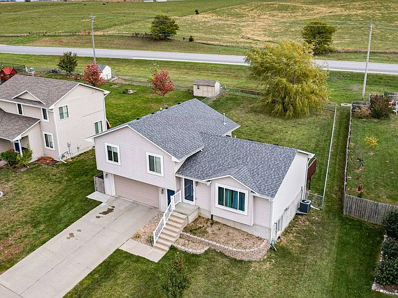 2nd image of 2301 Vista View Dr