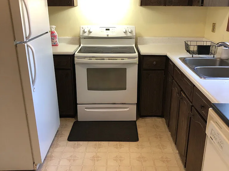 211 Pineway Blvd — Photo 10