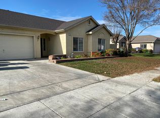 747 Ashbury Ct, Los Banos, CA 93635