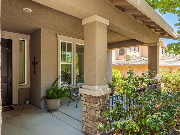 3rd image of 2251 Muratura Way