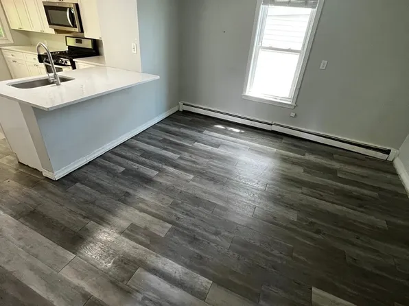 126 Leyden St #3, Boston, MA 02128