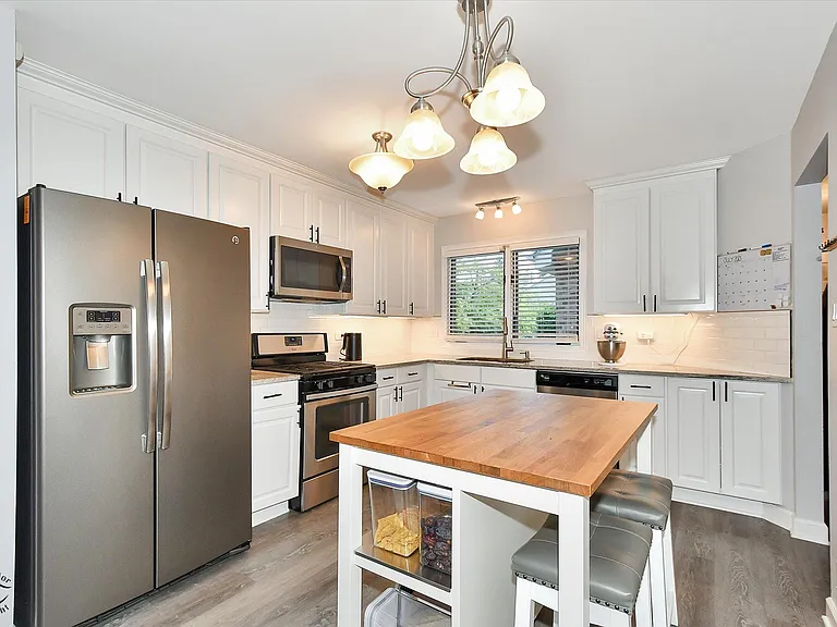 17323 Lakebrook Dr — Photo 8