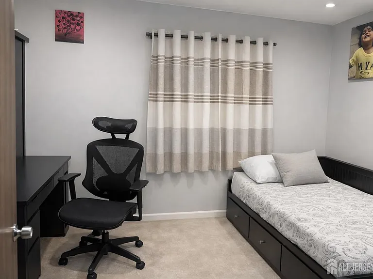 1805 Deerfield Dr — Photo 11