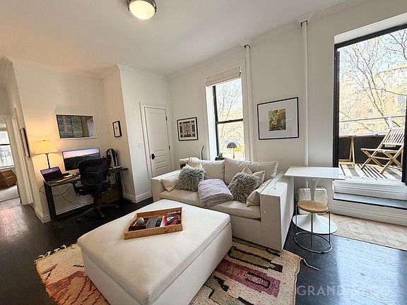 3rd image of 156 Sullivan St APT 4