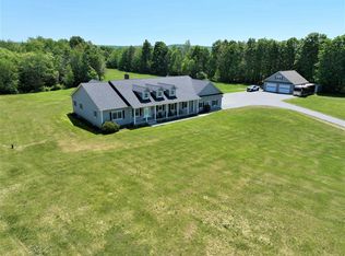 387 State Route 101, North Troy, VT 05859