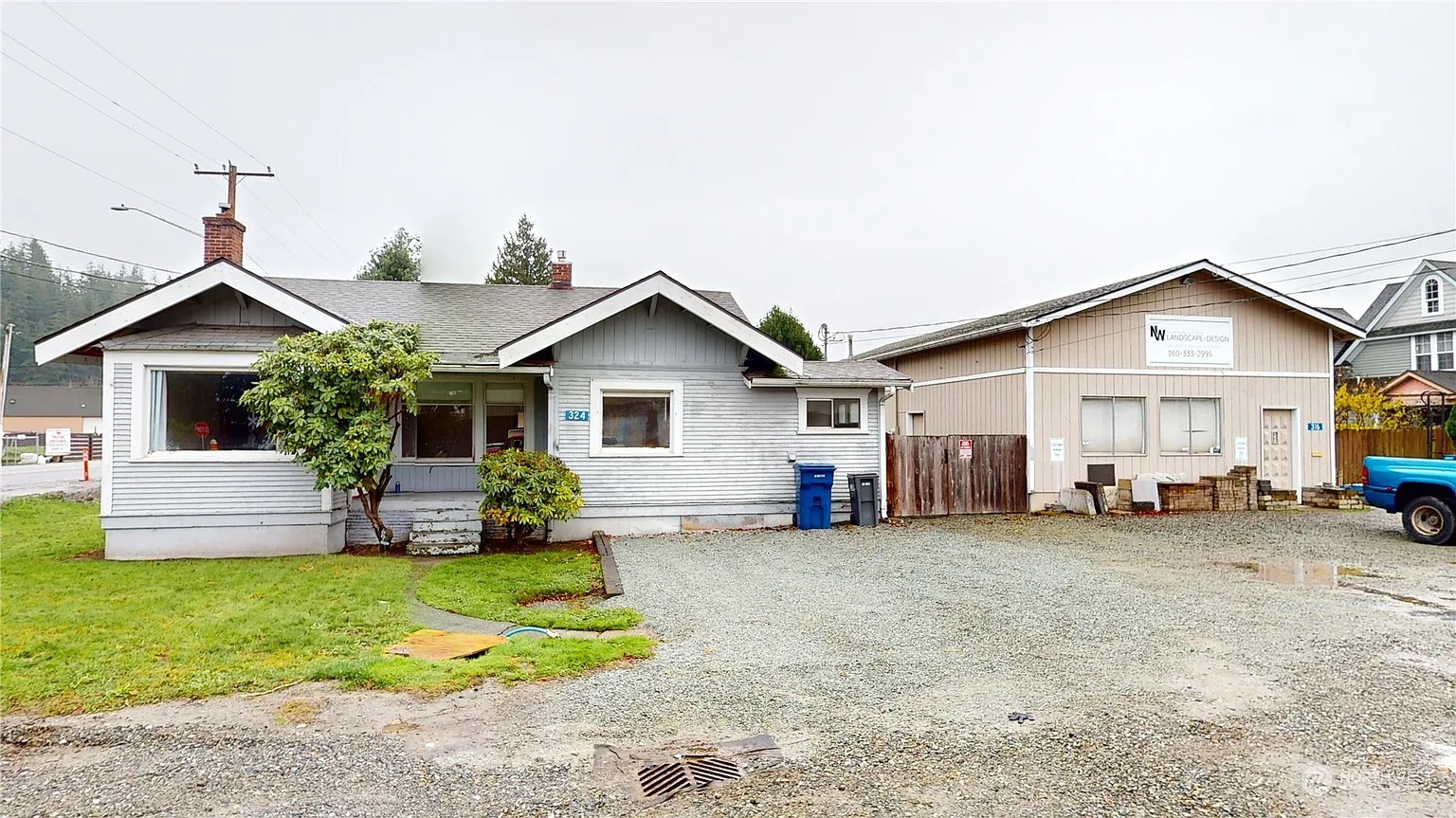 324 N Oak Street photo 1