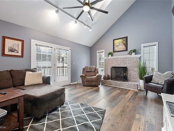 3rd image of 10343 Luman Ln