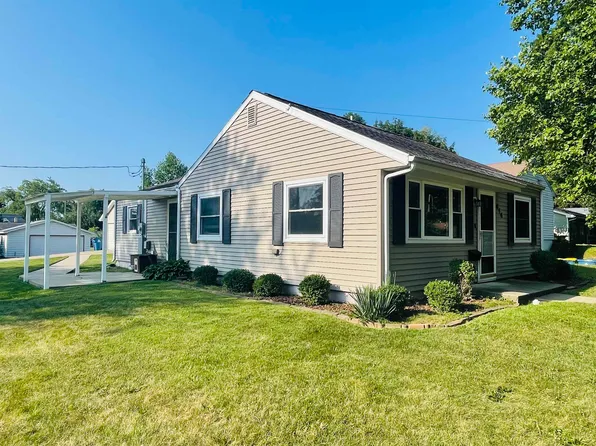 614 E Randolph St, Angola, IN 46703