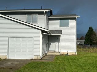 119-121 Cowan Ct, Longview, WA 98632