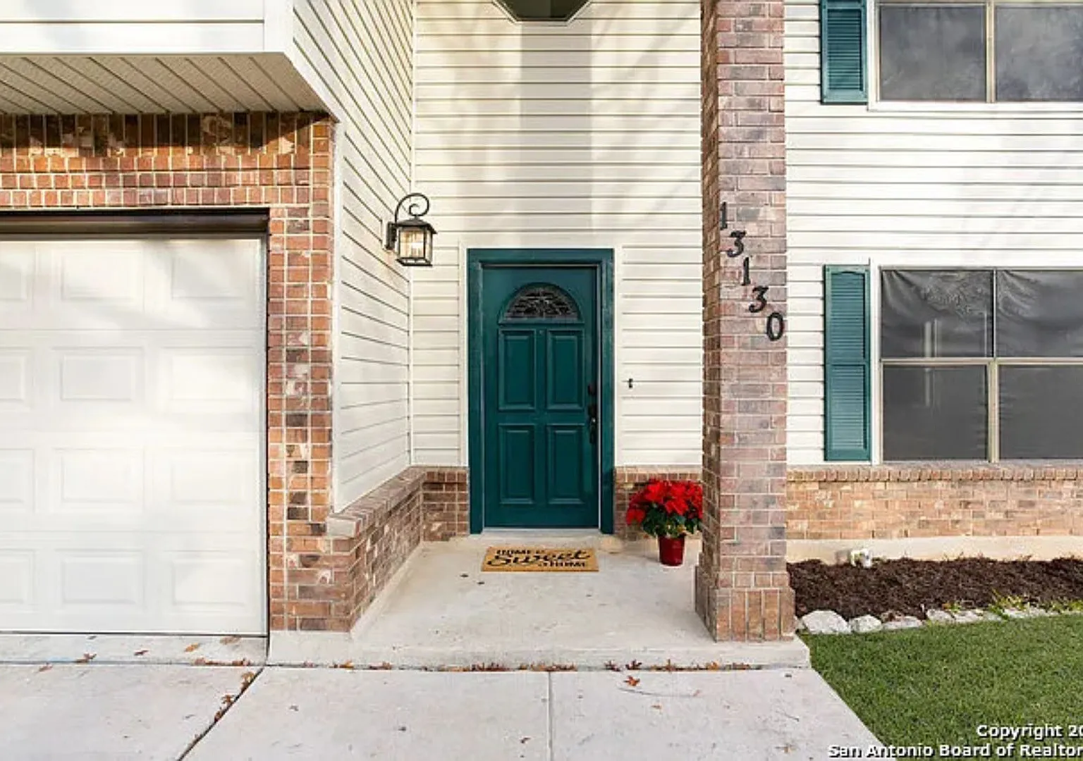 Welcome home to this charming two-story home nestled in the highly desirable Regency Meadow — Photo 4