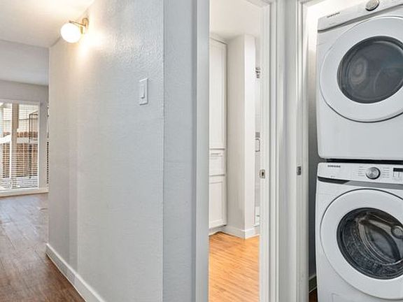 2nd image of 2008 Colquitt St APT 7