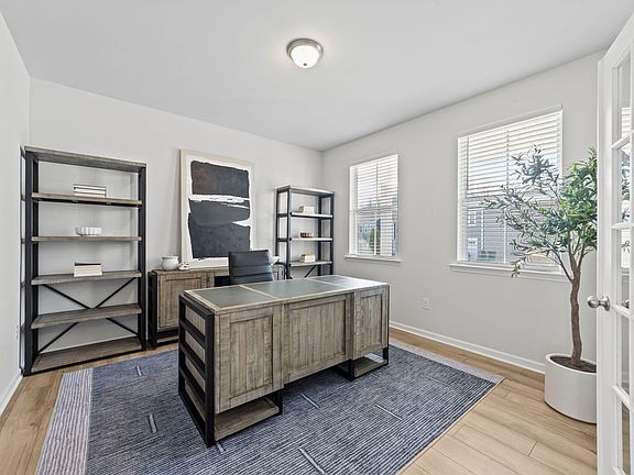 4th image of 1021 Quindell Dr
