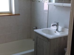 9546 S Prairie Ave #3, Chicago, IL 60628