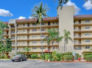 3810 Via Poinciana APT 101, Lake Worth, FL 33467