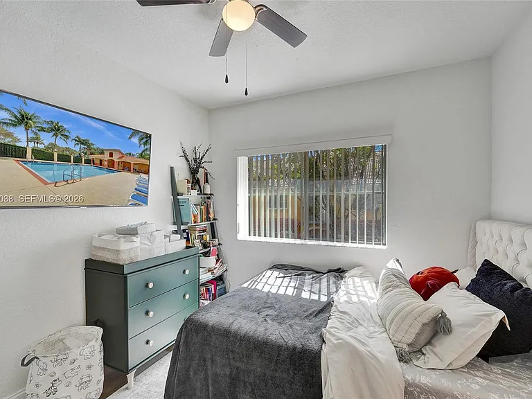 1315 N Santa Catalina Cir #1315 — Photo 32