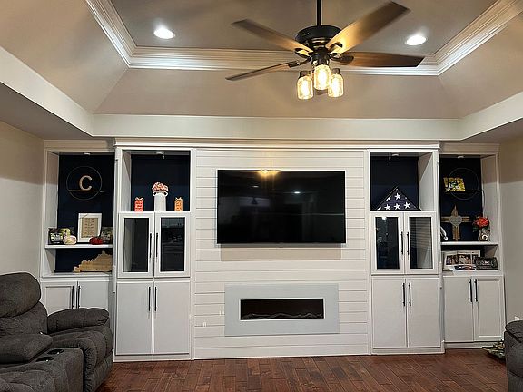 Custom built-ins/ fireplace 