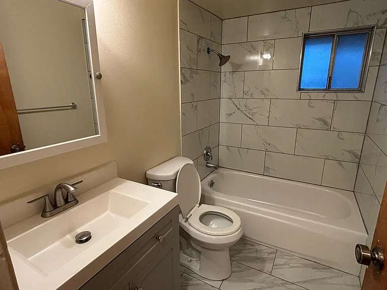 416 Dahlia St — Photo 6