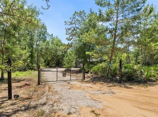 419 Lily Trl, Interlachen, FL 32148