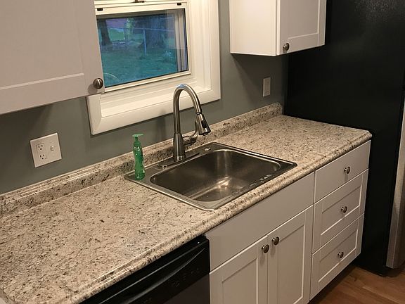 4th image of 2530 N Lynhurst Dr