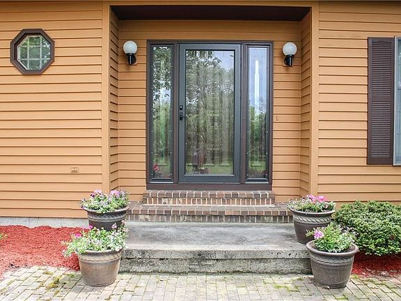 5th image of 6755 Flametree Dr