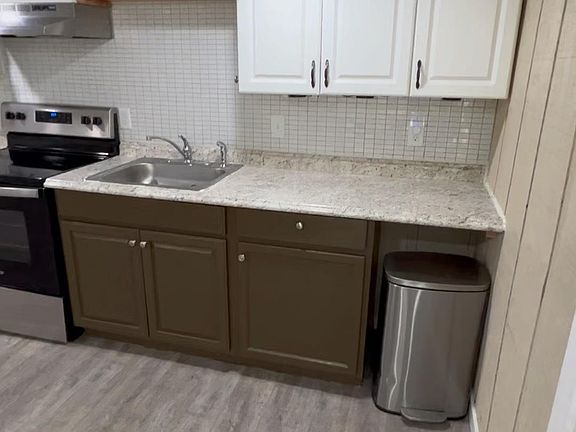4th image of 316 Dogwood Dr #4