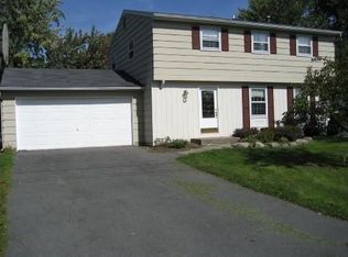 8234 Bitternut Ln, Liverpool, NY 13090