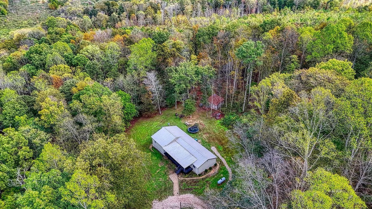 25140 Shurtz Rd photo 1