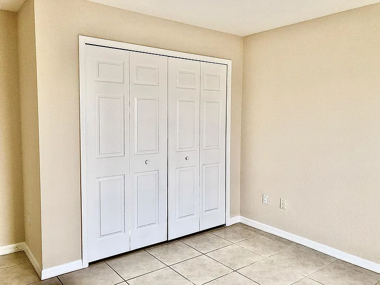 6953 Regina Dr — Photo 9