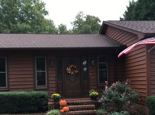 204 Lenderman Dr, Inman, SC 29349