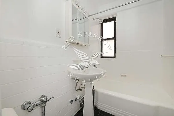 Rented by Red Sparrow Realty Group | media 14