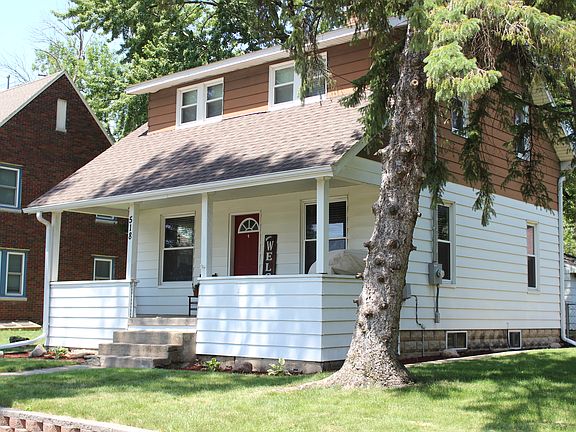 2nd image of 518 9th St SE
