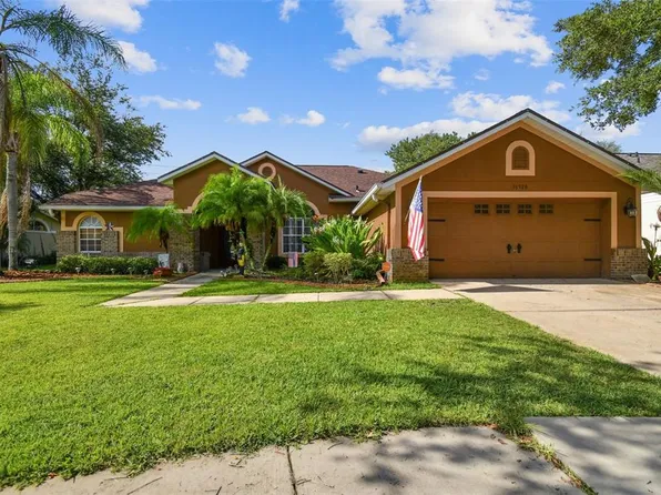 16920 Falconridge Rd, Lithia, FL 33547