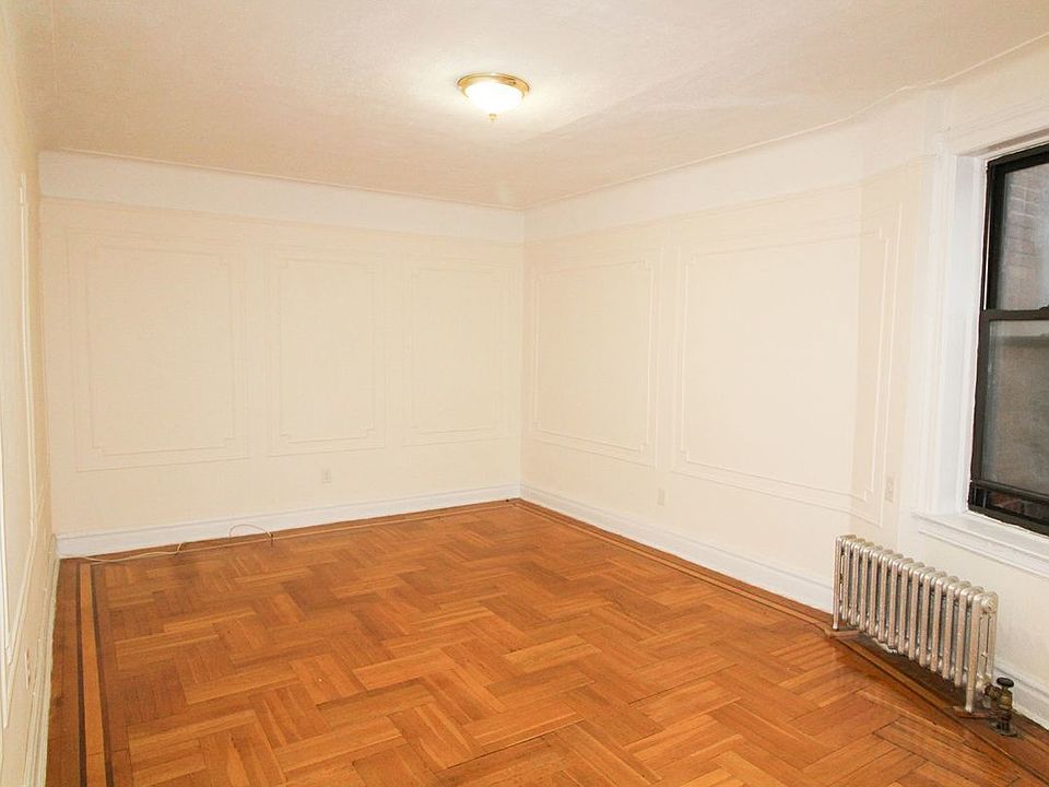 2nd image of 3420 30th St APT 6L