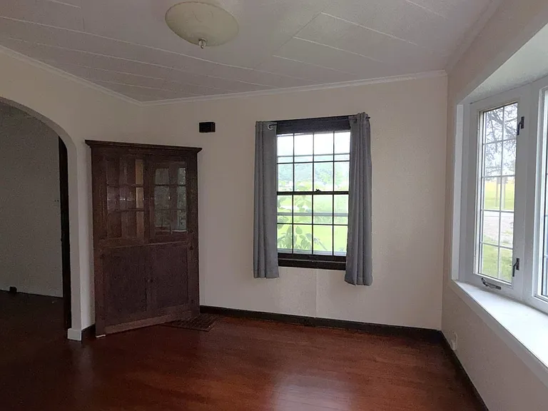 13497 Center Rd — Photo 8