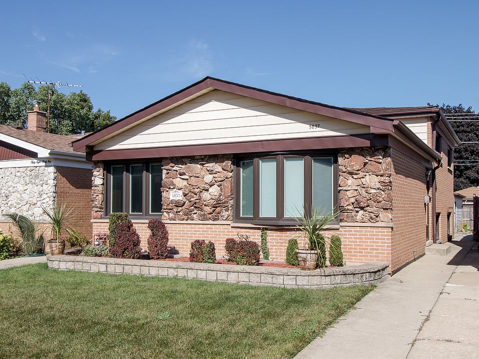 1st image of 5837 N Oketo Ave