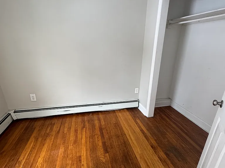 554 4th St #3S — Photo 6