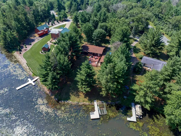 W5614 Cherokee Ln, New Lisbon, WI 53950