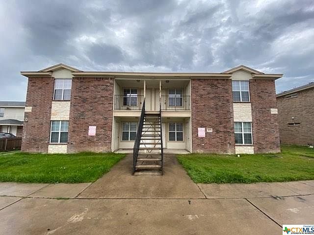 1st image of 405 Brittney Way