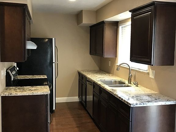 5th image of 101 Balcaro Way Unit 94