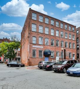 57 Washington St APT 2H, Haverhill, MA, 01832
